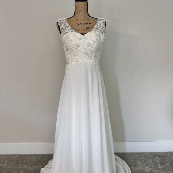 Abao Wedding Dresses & Skirts - Abao Wedding Dress, Elegant Ivory Lace A-Line – Size 2, V-Neck, Beaded Bodice